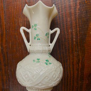 Ireland Shamrock Basket Weave Double Handled Harp Vase